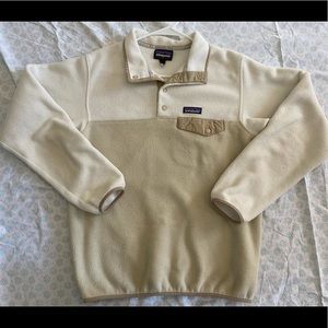 Patagonia Women’s Lightweight “Synchilla Snap-T” Pullover — size medium